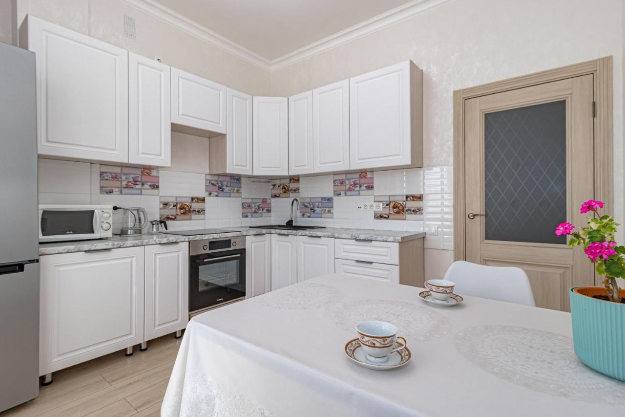Park Avenue Напротив Ботанического Сада Nur-Sultan  Exterior photo