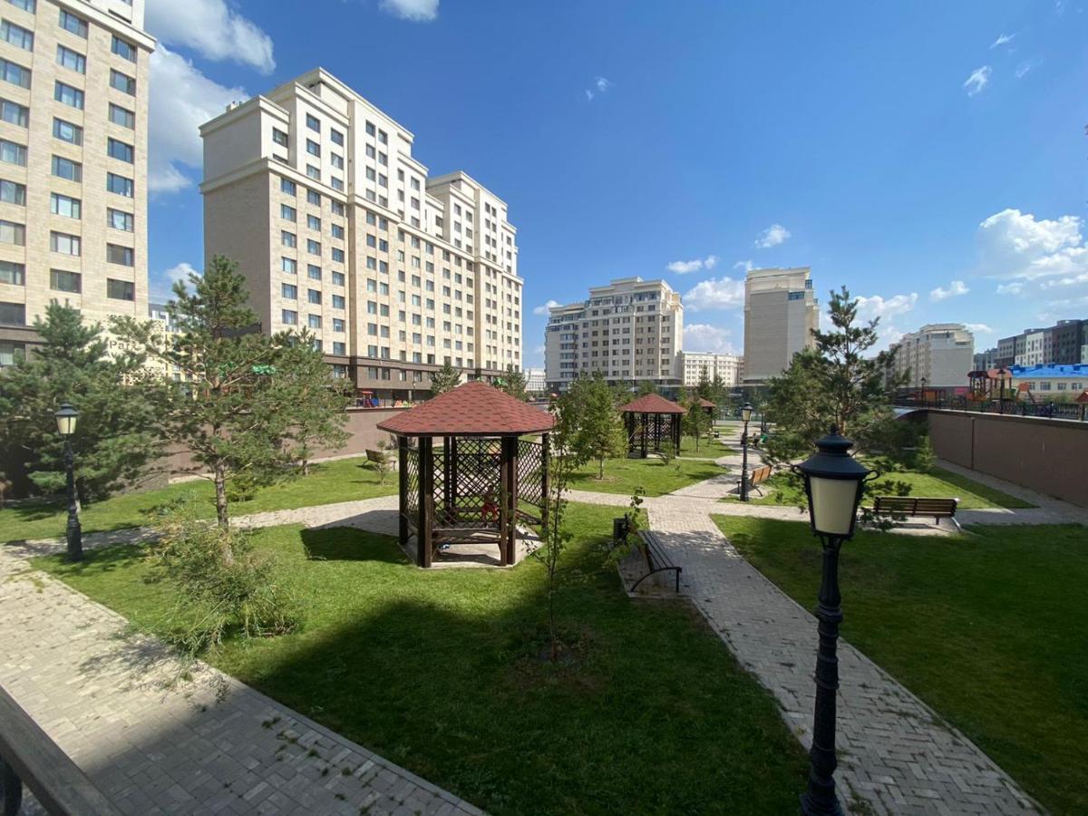 Park Avenue Напротив Ботанического Сада Nur-Sultan  Exterior photo