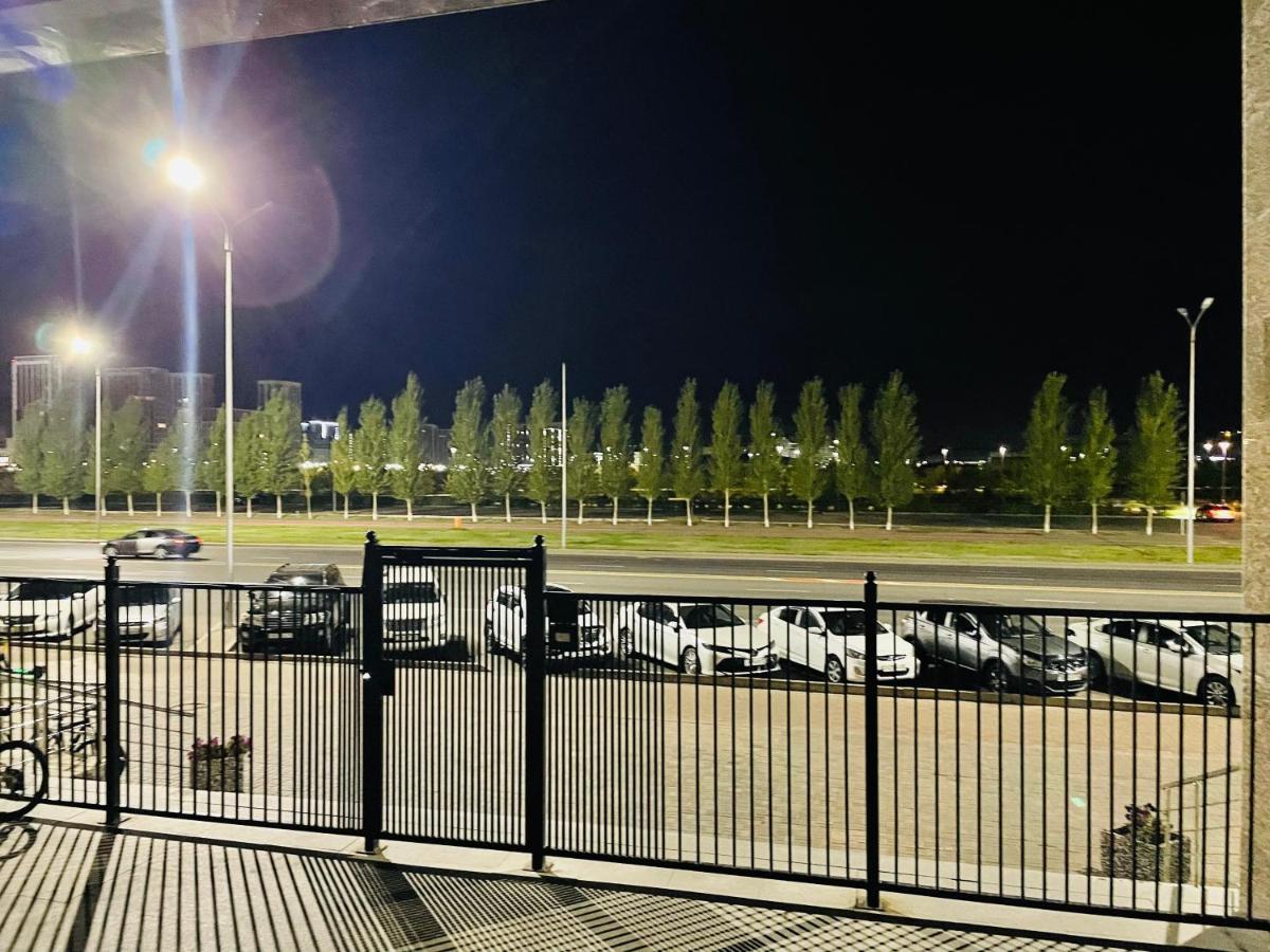 Park Avenue Напротив Ботанического Сада Nur-Sultan  Exterior photo