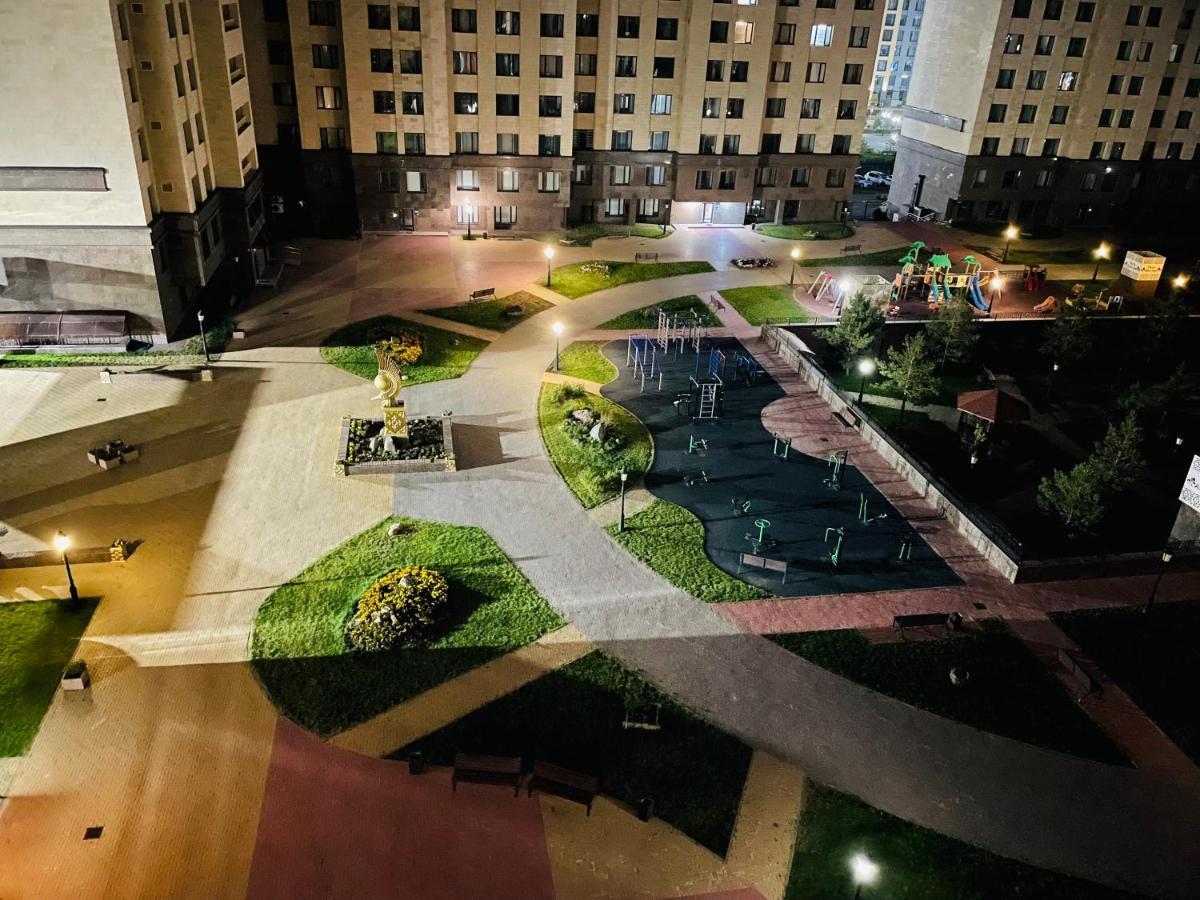 Park Avenue Напротив Ботанического Сада Nur-Sultan  Exterior photo